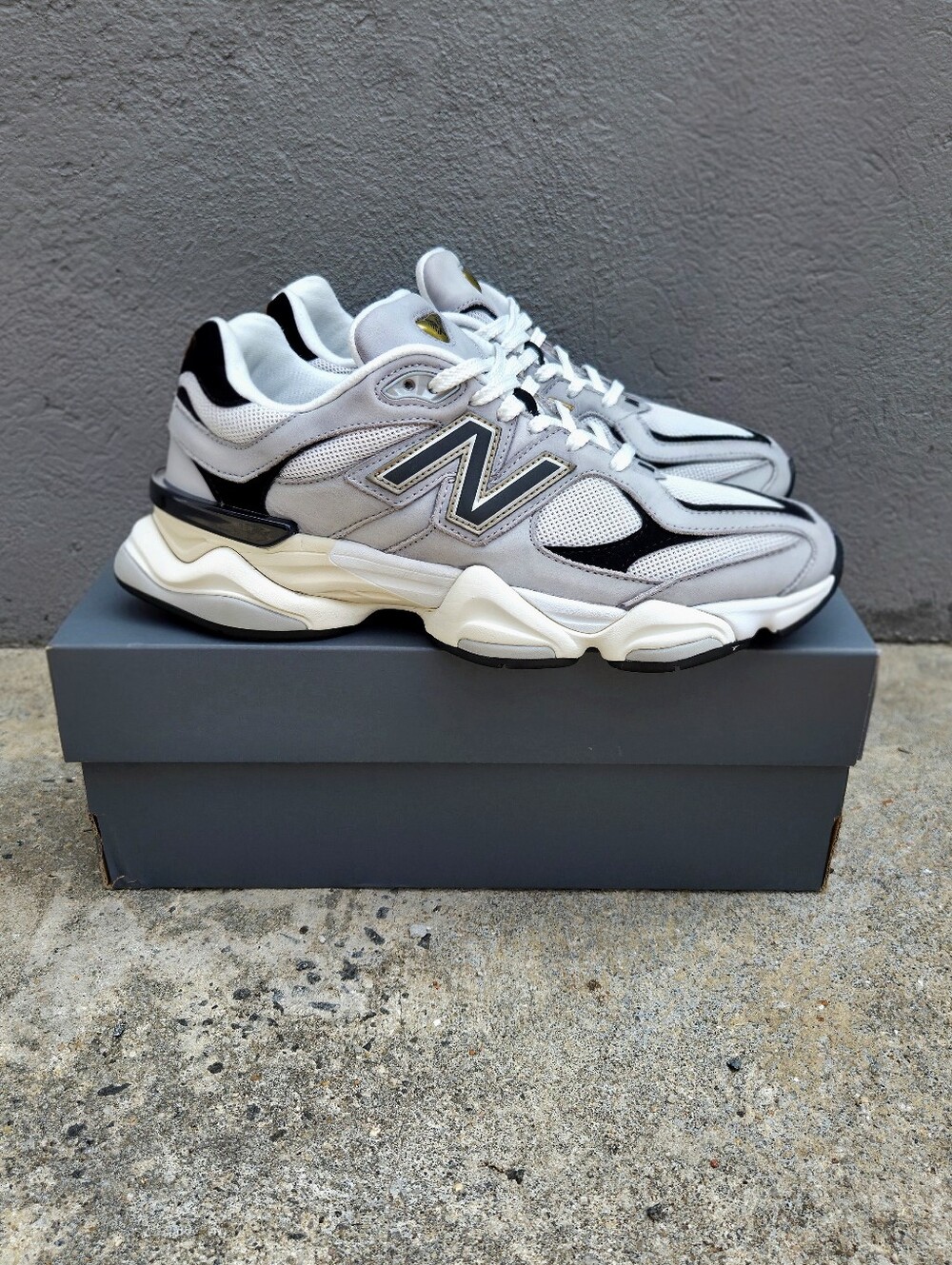 New Balance 9060 U9060JTS Grey Black Gold Sneakers Men’s 10